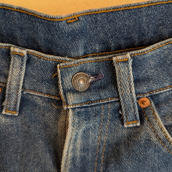 Vintage Levi's - High Rise, 30" Waist, Perfectly Worn In - Picture 3 of 9